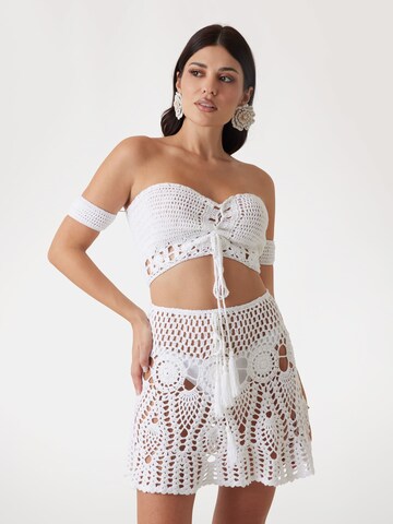 GUESS Knitted Top in White: front
