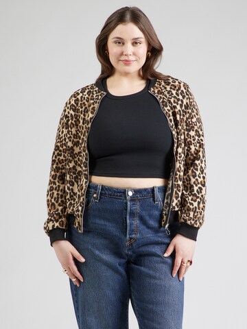 Vero Moda Curve - Chaqueta de entretiempo en marrón: frente