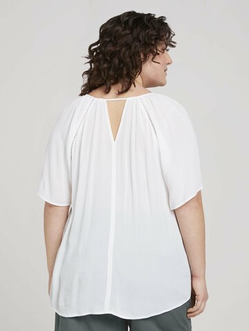 Tom Tailor Women + - Blusa en blanco