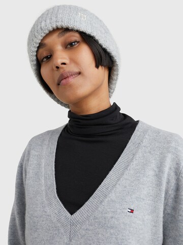 TOMMY HILFIGER Beanie in Grey