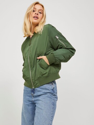 JJXX - Chaqueta de entretiempo 'AMPLE' en verde: frente