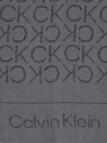 Calvin Klein Schal in Grau