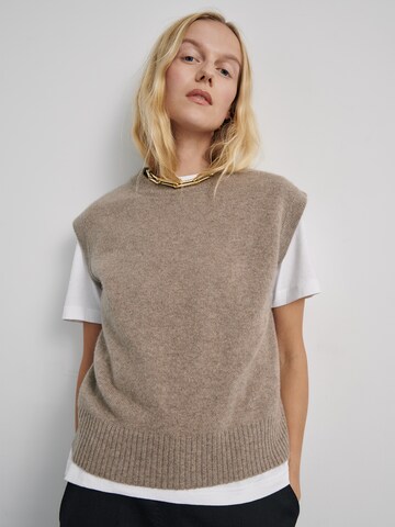 ABOUT YOU x Marie von Behrens Sweater 'Lilli' in Beige: front
