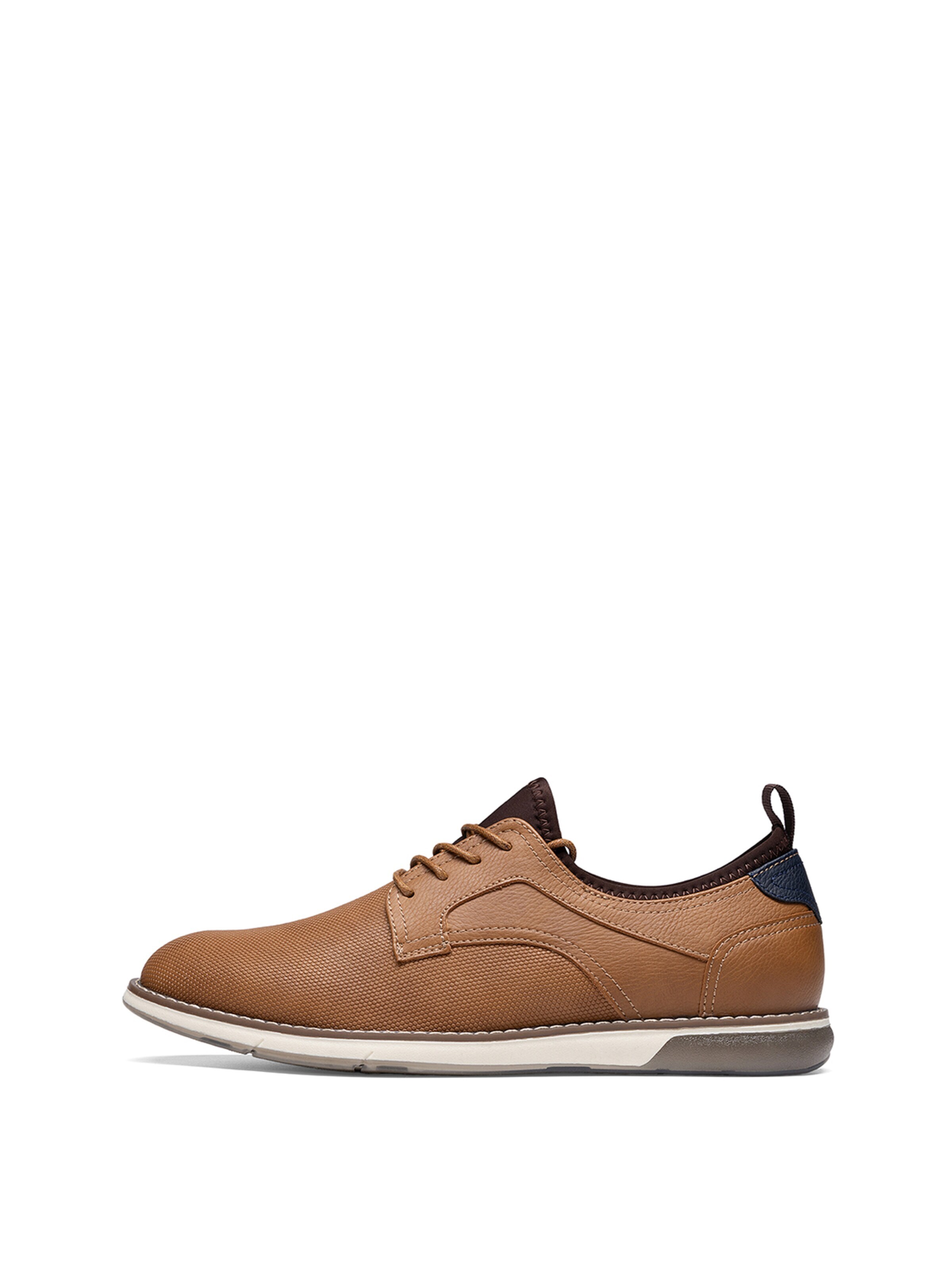 Scarpa stringata di Bruno Marc in marrone