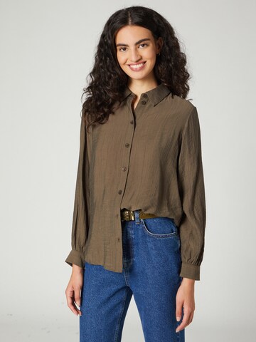 Guido Maria Kretschmer Women Blouse 'Jill' in Bruin: voorkant