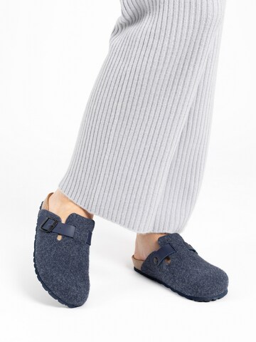 Bayton Clogs in Blue