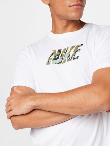 NIKE Performance shirt 'Clash' in White