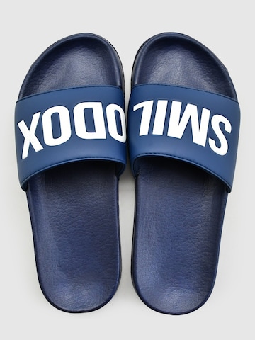 Chaussure basse ' Corbin ' Smilodox en bleu : devant