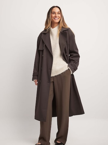 NA-KD Between-Seasons Coat in Brown: front