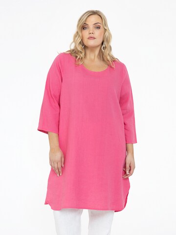 Yoek Tunic in Pink: front