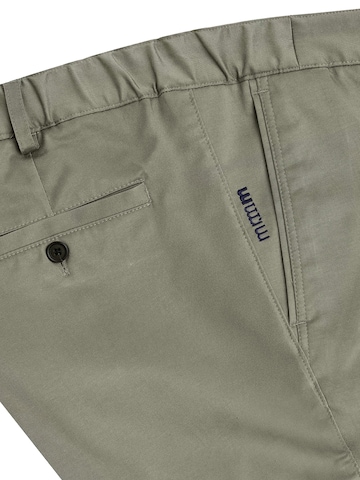 Mr Main Man Regular Chino 'Stretch Chino' in Groen