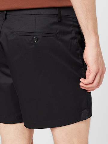 Regular Pantaloni eleganți de la Banana Republic pe negru