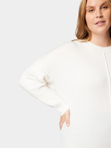 Pull-over Missguided Plus en blanc