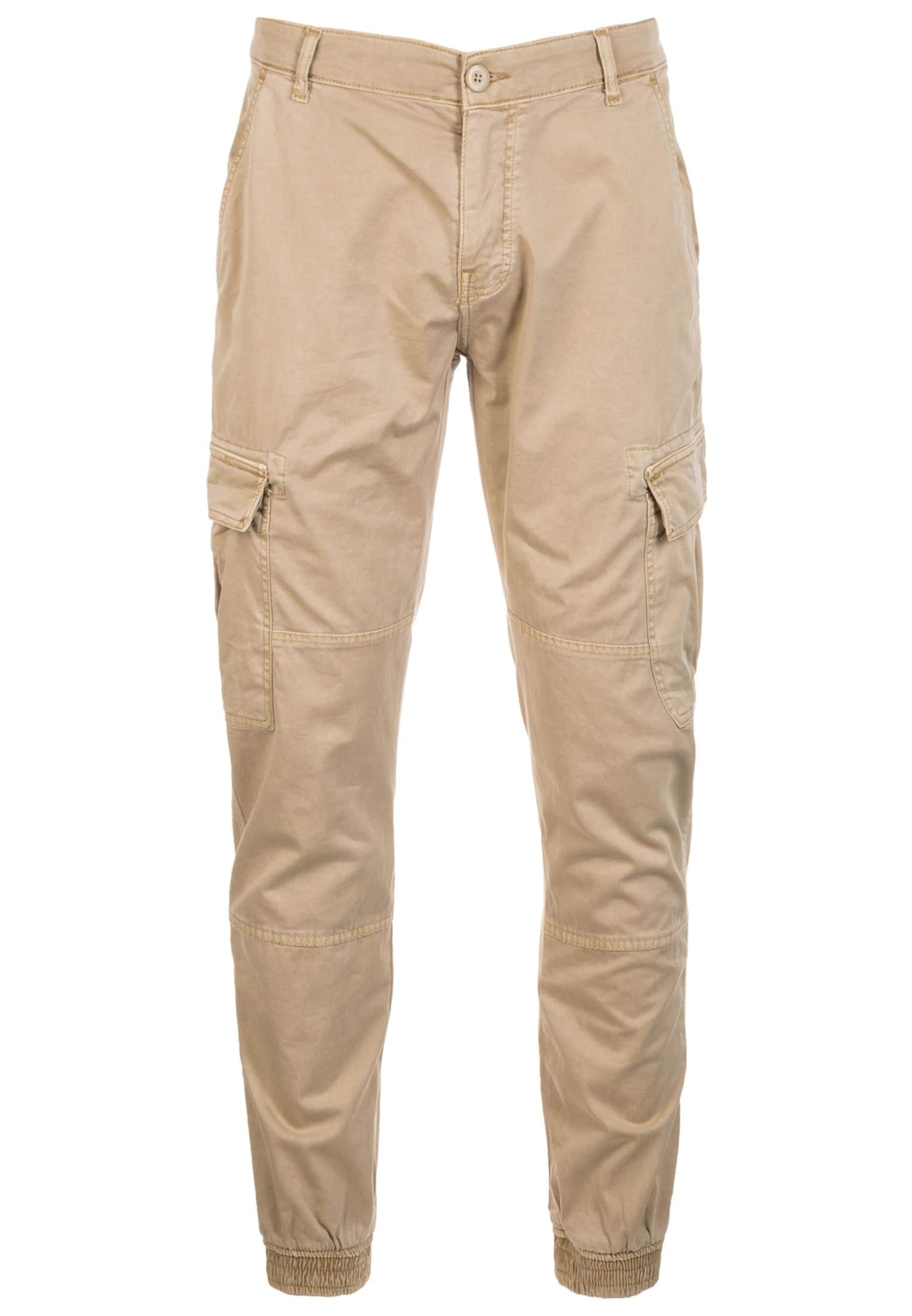 Pantaloni cargo di Urban Classics in beige: frontale