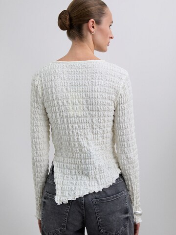 Scalpers Shirt in White