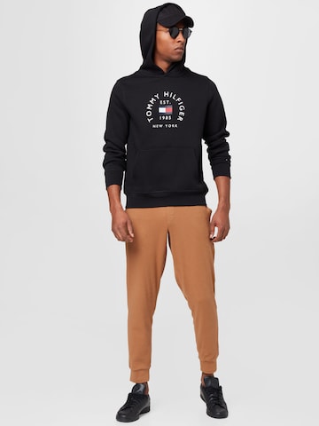 TOMMY HILFIGER Sweatshirt in Zwart
