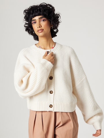 florence by mills exclusive for ABOUT YOU Knit cardigan 'Asta' in White: front