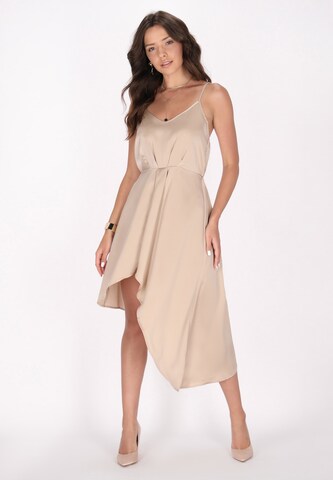 Abito da cocktail di faina in beige: frontale
