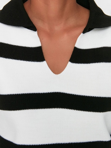 Trendyol - Jersey en negro