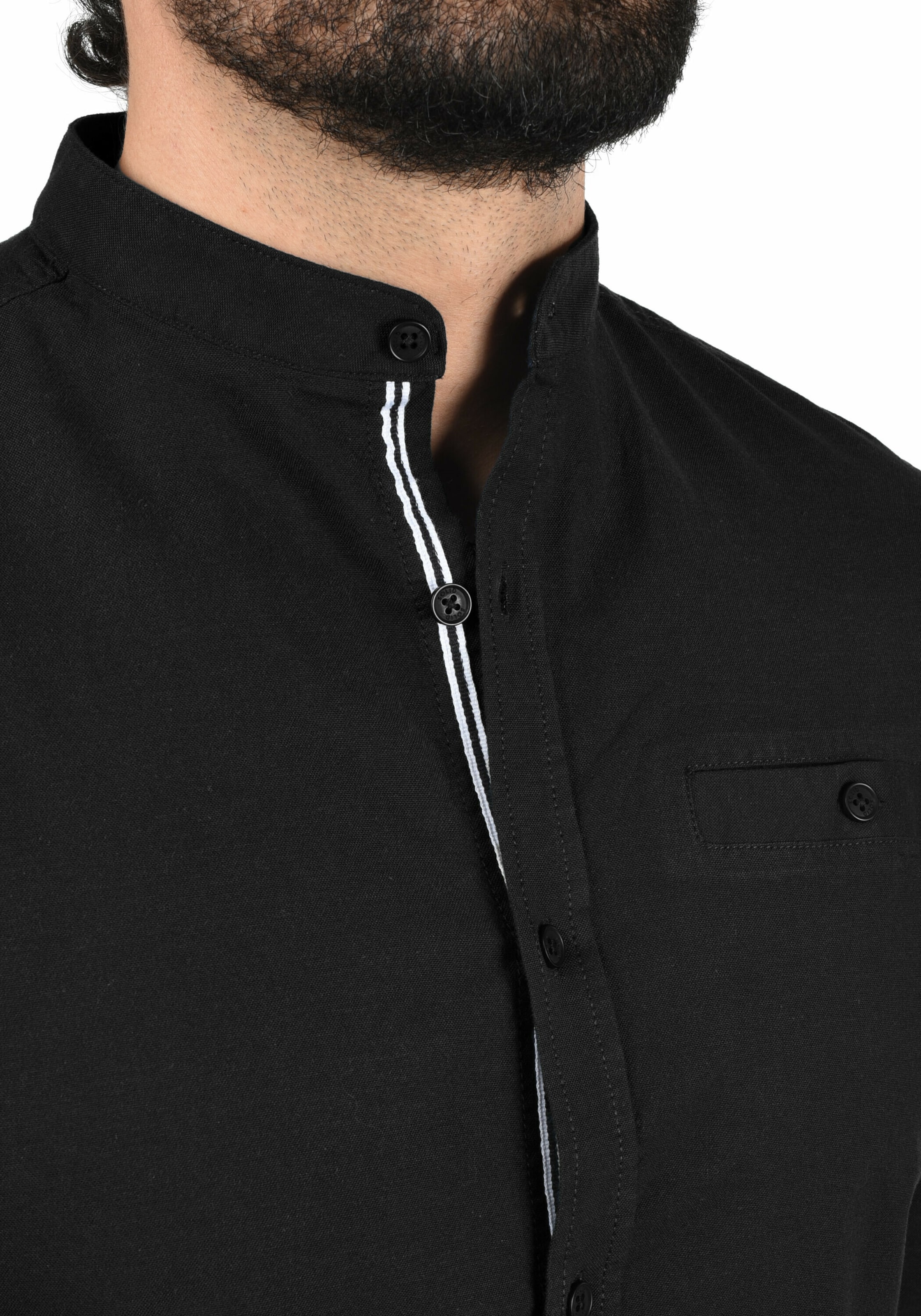 !Solid Slim fit Button Up Shirt in Black