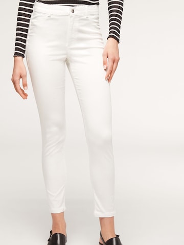 CALZEDONIA Skinny Jeans in White: front