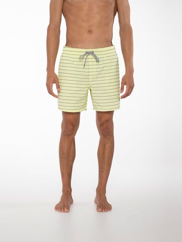 PROTEST Badeshorts 'SHARIF' in Gelb