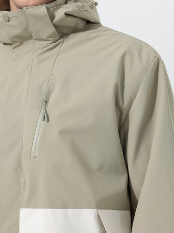 YOUTHUP Performance Jacket in Grey