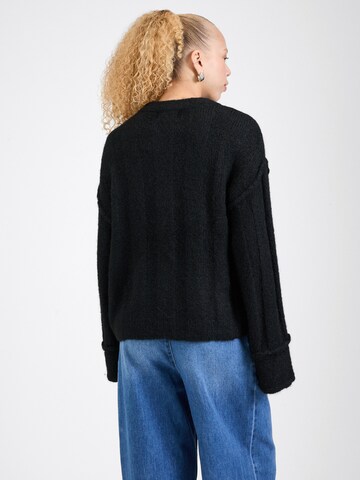 Pullover 'PCRUBBLE' di PIECES in nero