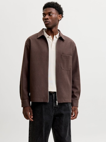 Veste mi-saison JACK & JONES en marron : devant
