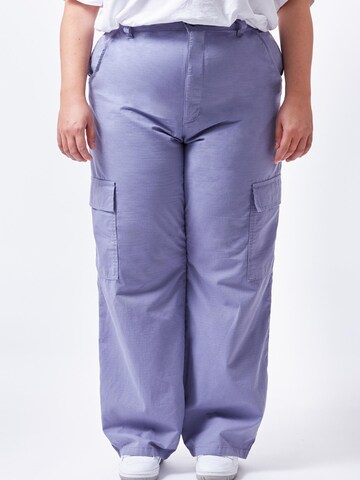 Dr. Denim Plus Loosefit Hose 'Donna Cargo Plus'‌ in Lila