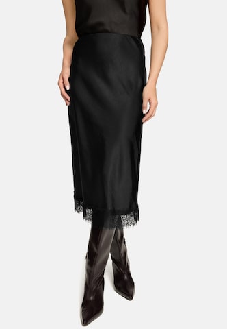 zero Skirt in Black: front