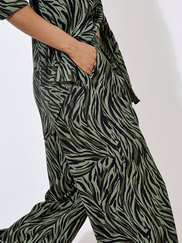 Apricot Wide Leg Bundfaltenhose in Grün