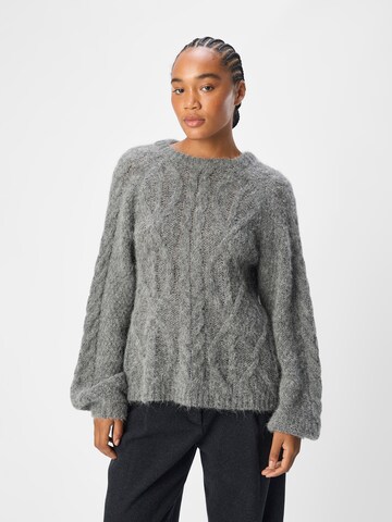 OBJECT Sweater in Grey: front