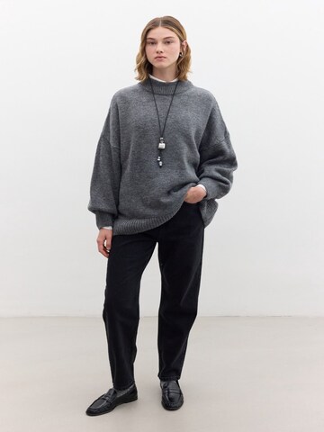 MANUKA Sweater in Grey