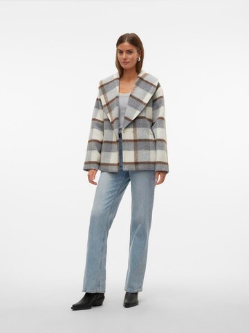 Manteau mi-saison 'VMBLAKEBERGEN' VERO MODA en gris
