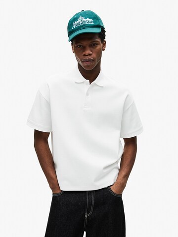 BershkaMajica 'INTERLOCK' - bijela boja: prednji dio