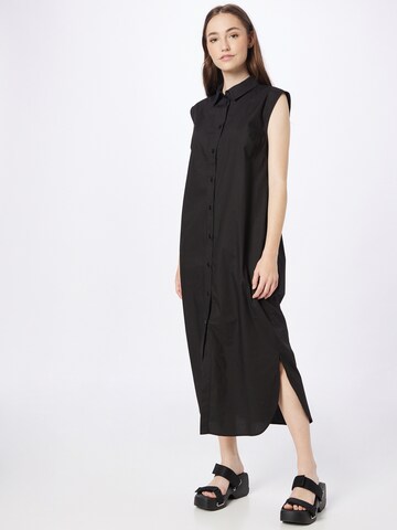 Robe-chemise 'ZASIA' minimum en noir : devant