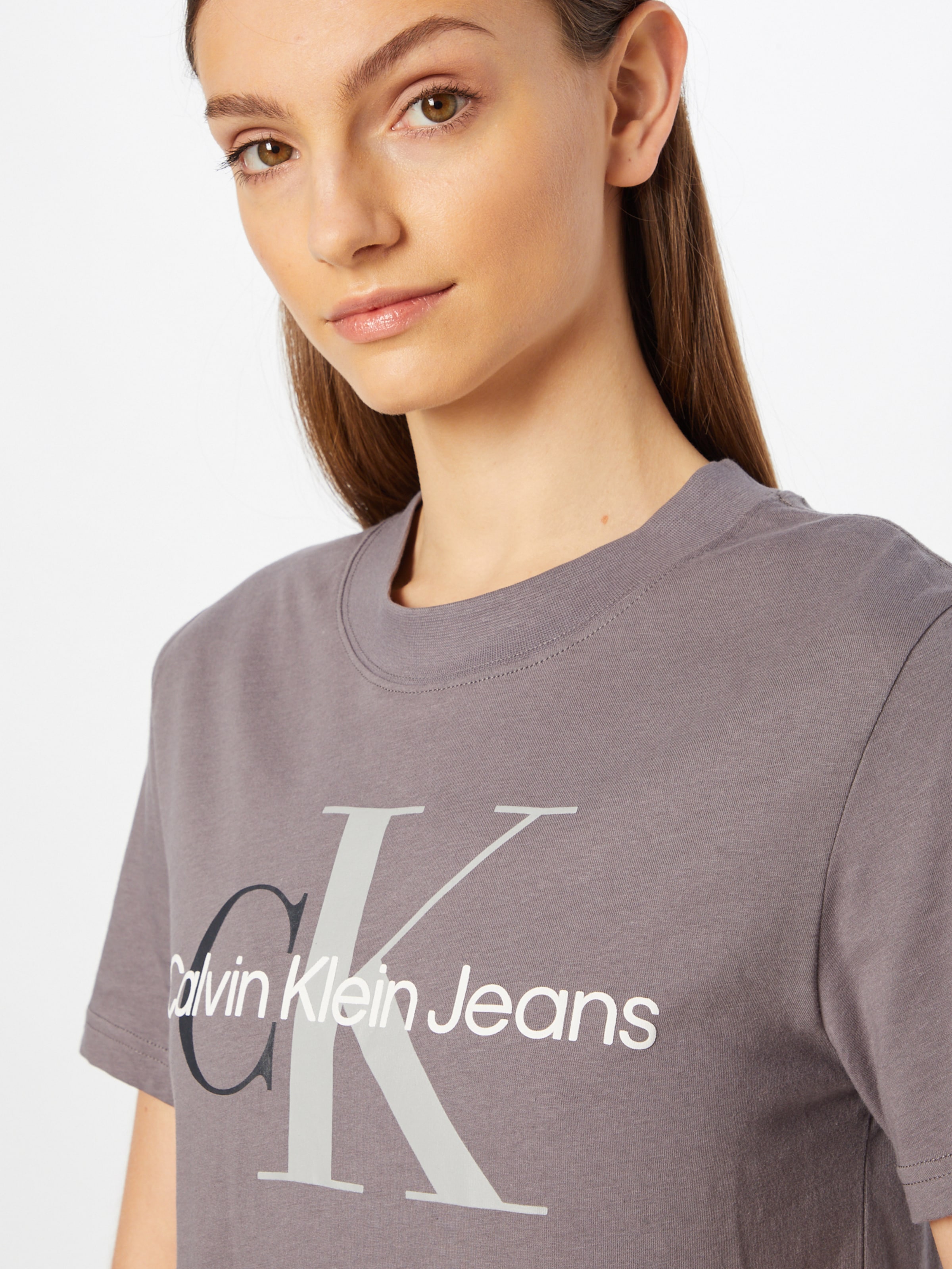 Frauen Shirts & Tops Calvin Klein Jeans T-Shirt in Grau, Taupe - CG22007 Frauen Shirts & Tops Calvin Klein Jeans T-Shirt in Grau, Taupe - CG22007