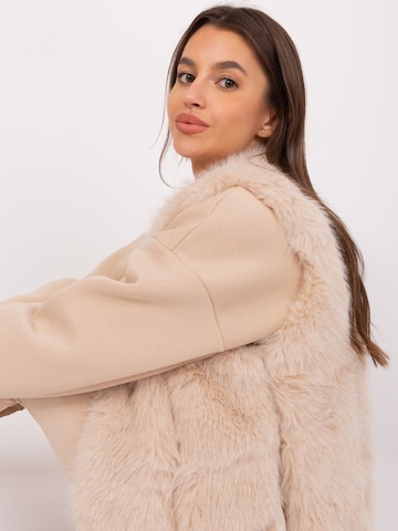 Madnezz House Weste '2368.00P' in Beige