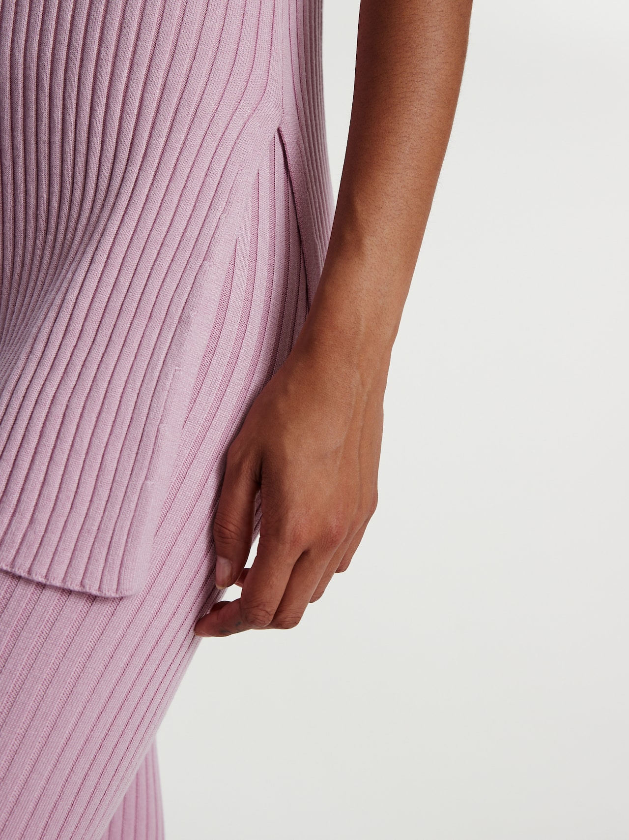 EDITED Overdel 'Yael' lilla