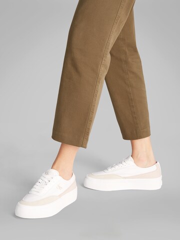 Sneaker bassa di Calvin Klein Jeans in bianco