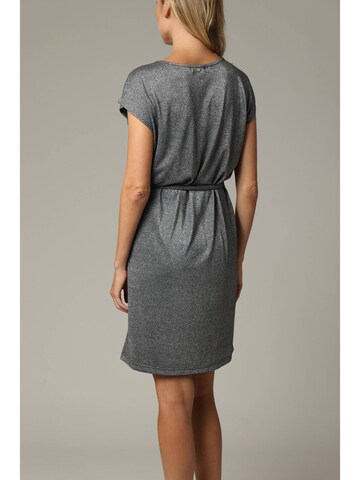 Robe 'Ahelya' Deeluxe en noir