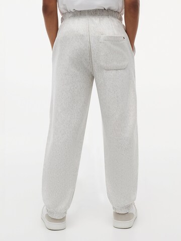Effilé Pantalon TOMMY HILFIGER en gris