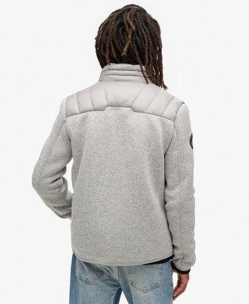 Superdry Tussenjas in Grijs