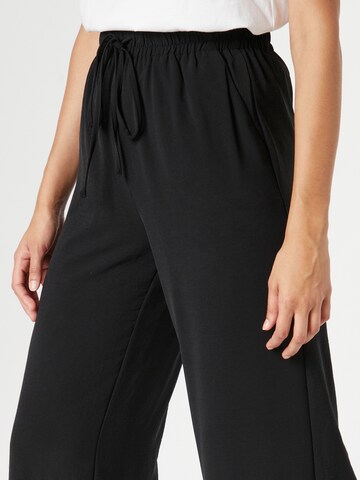 Wide Leg Pantalon 'Elin' ABOUT YOU en noir