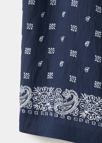 MANGO MAN Comfort fit Srajca 'Bandana' | modra barva