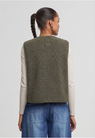 Urban Classics Vest in Green