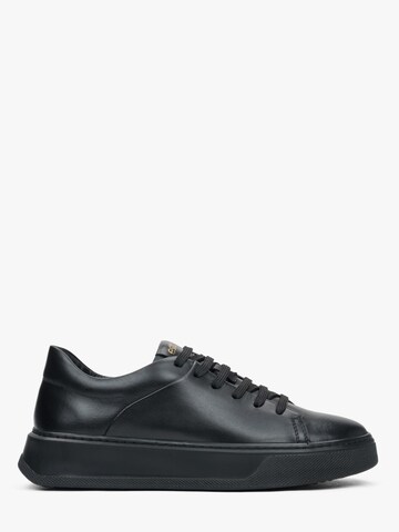 Estro Sneakers '09-2932' in Black