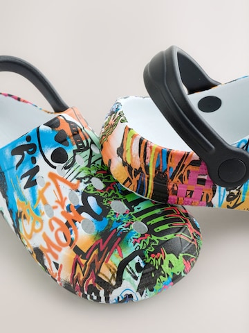 jauktas krāsas Next Vaļējas kurpes