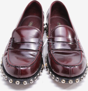 Louis Vuitton Flats & Loafers in 39,5 in Red
